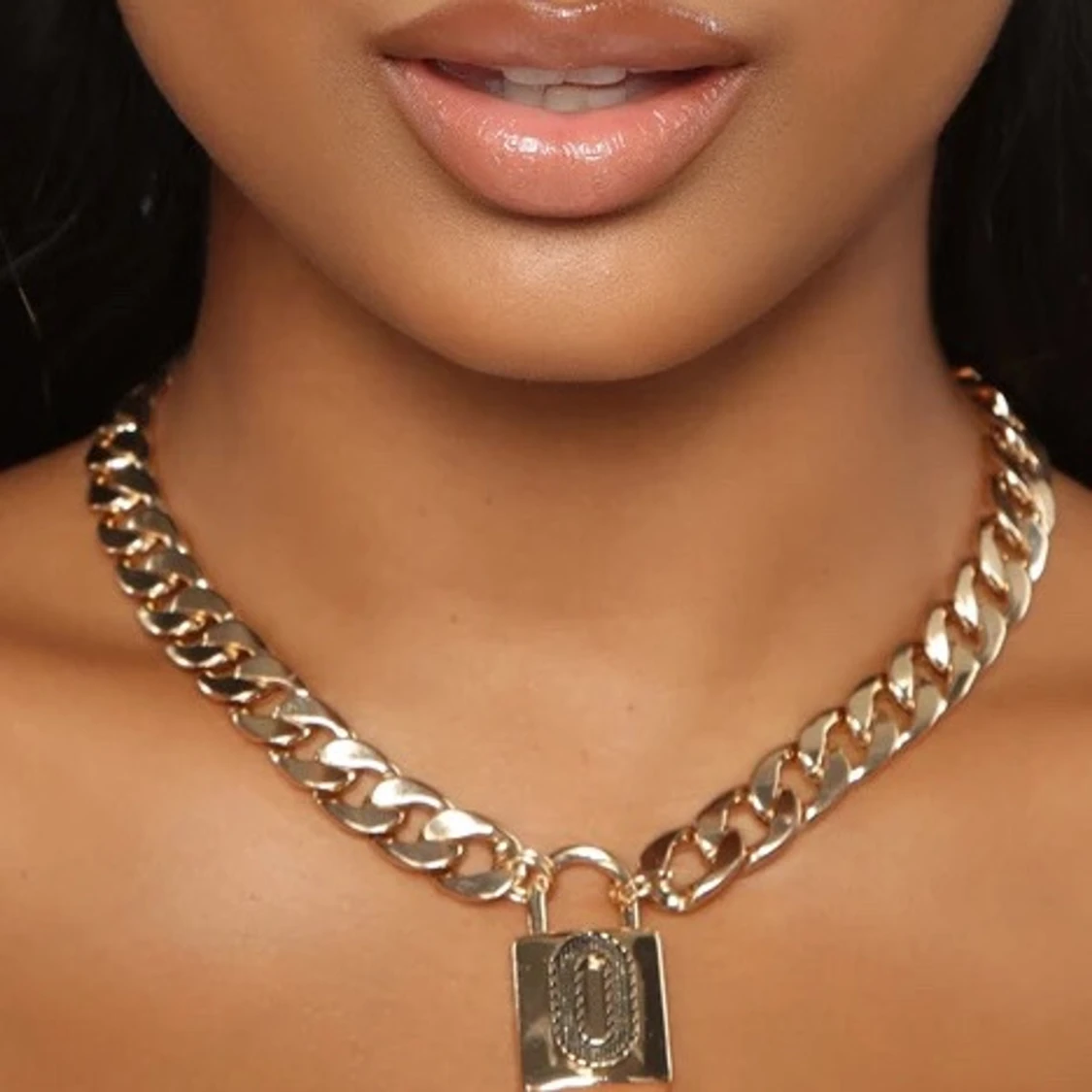 Fashion Nova kedja - 90