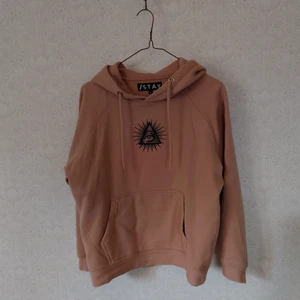Stay Hoddie  - Puderrosa Hoddie från Stay storlek M. Jag uppskattar storleken mer som en S eller en tajt M. Fint skick!