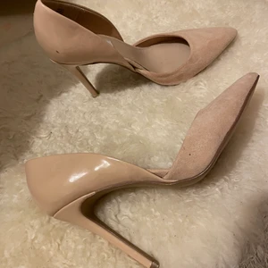 Skor  - Skor från steve Madden i storlek 38 