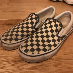 Vans  - Låga rutiga skor från vans! 