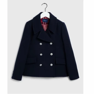 Gant kappa  - Helt ny kappa från gant, nypris 3500. Kom med eget pris. Storleke L men skulle säga att den mer är som en M