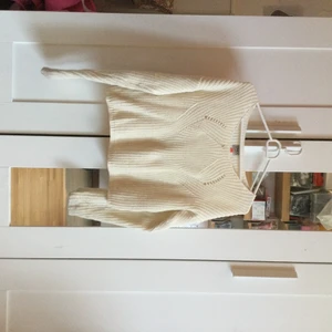 Stickad tröja. ONLY strl XS - Stickad tröja. ONLY strl XS