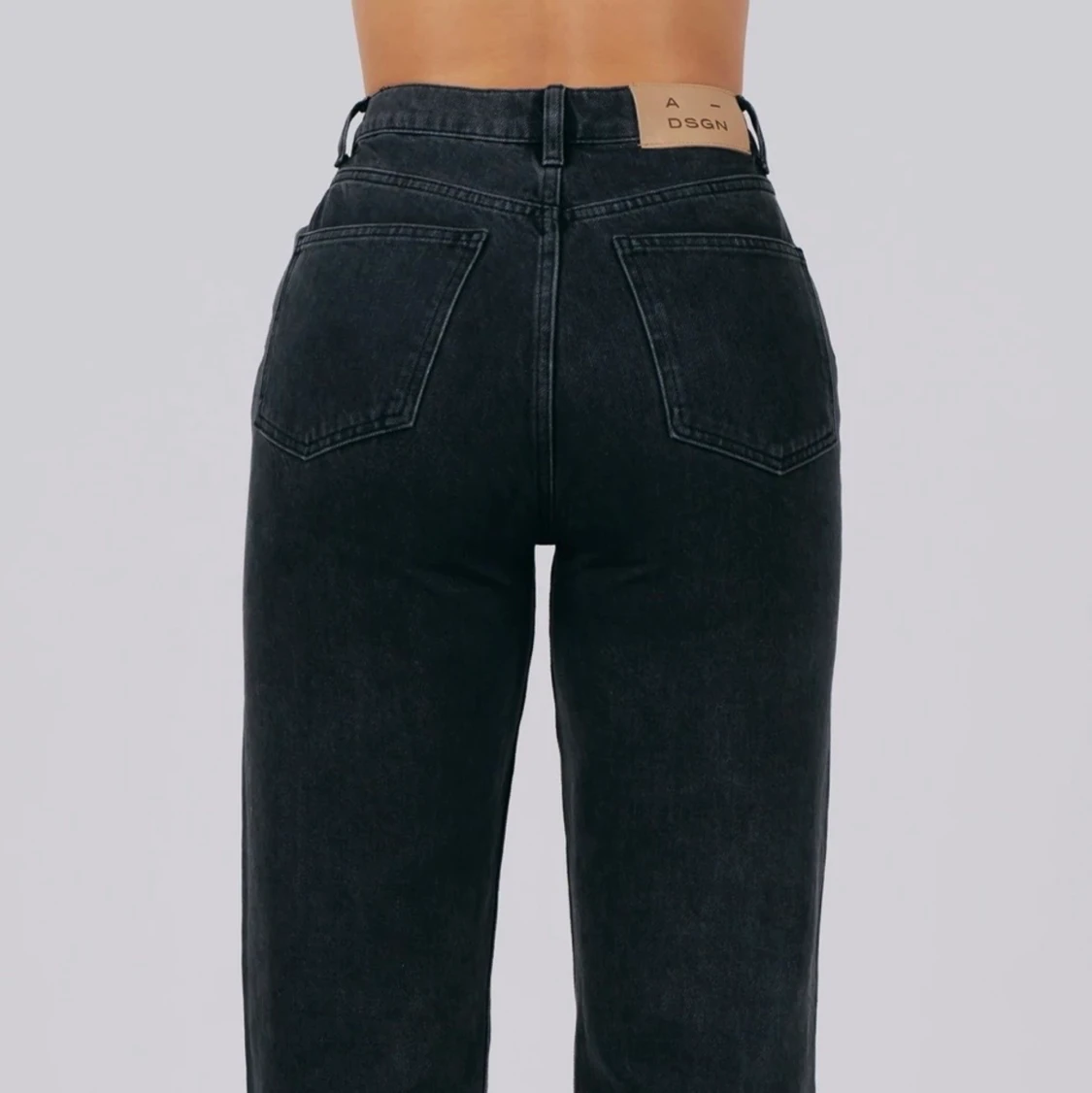 A-DSGN jeans svarta storlek: s