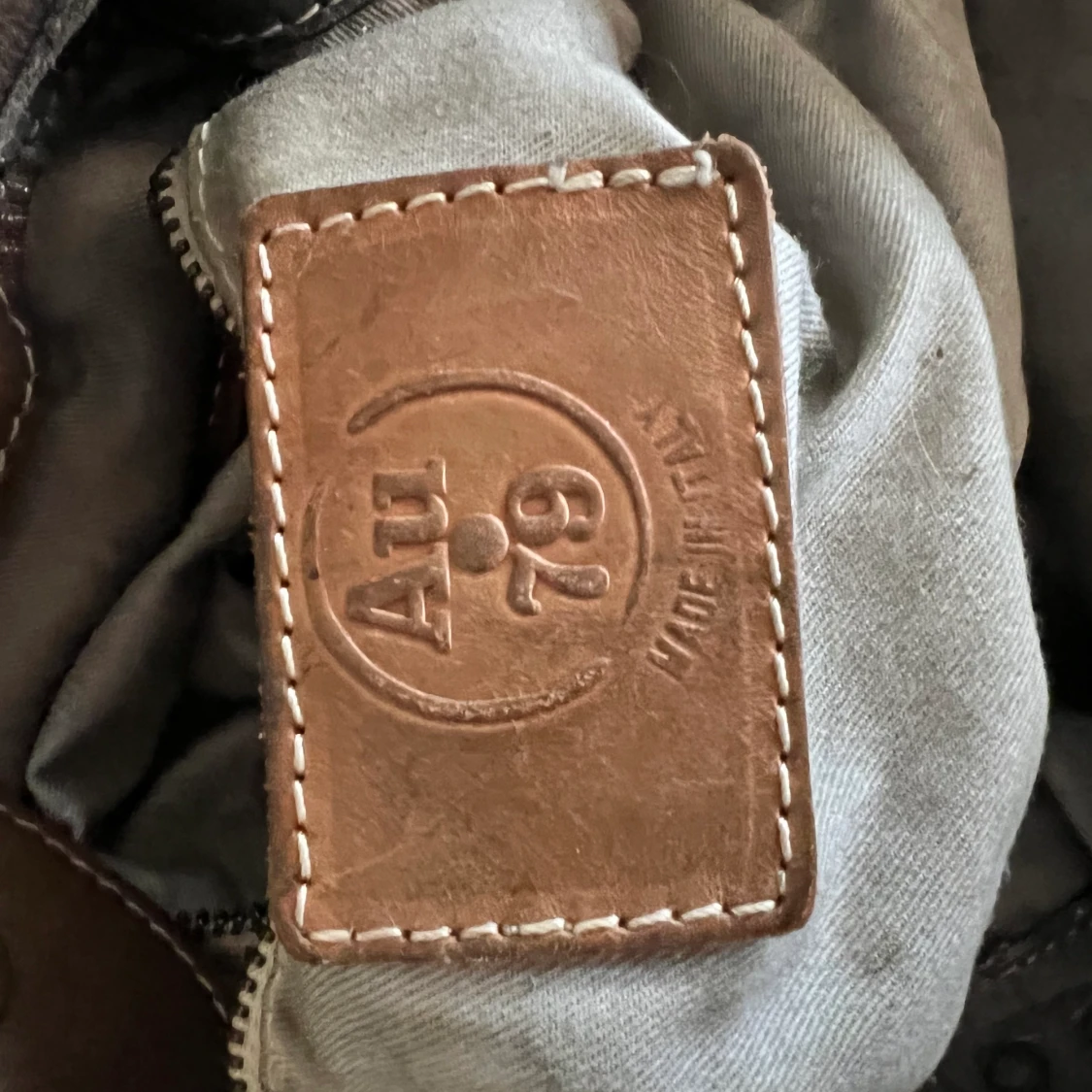 Au79 väska, äkta läder  - 90