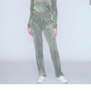 Juicy conture byxor - Säljer dessa ljusgröna helt slutsålda byxorna❤️ Oanvända med prislapp kvar🥰😇