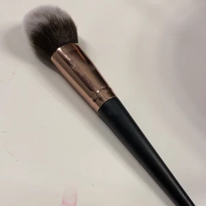 Smink borste - 25 kr frakt 12