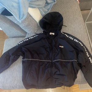 Fila jacka  - Mkt Bra skick strl L 
