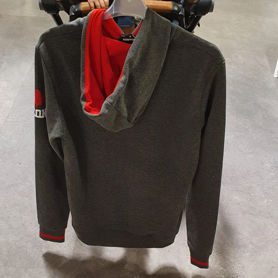 Åkta Dsquared2 unisex tröja - 90