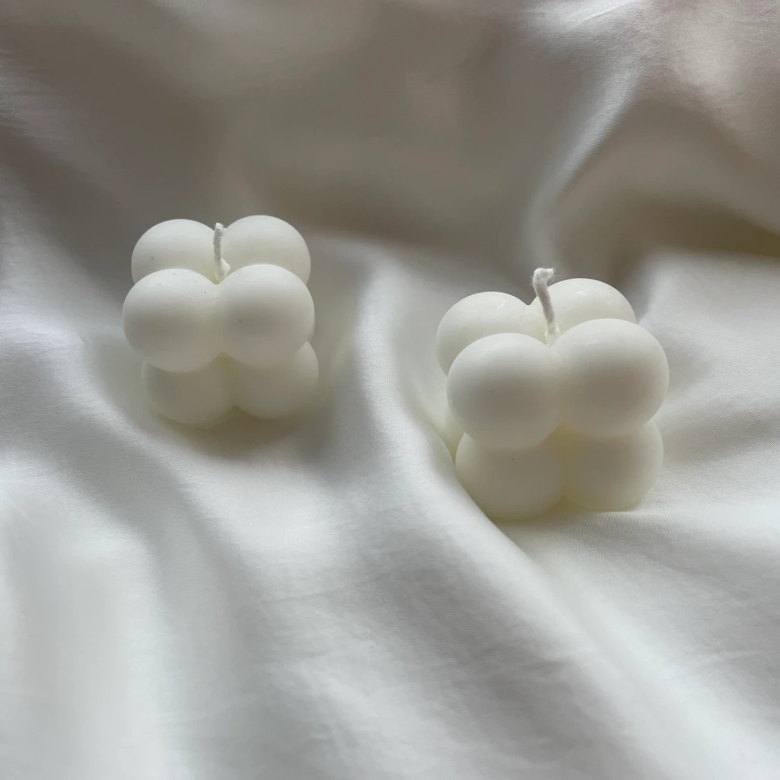 Småbubbelljus i färgen Cotton 