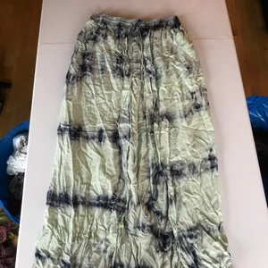 Kjol  - 6 plagg för 100kr