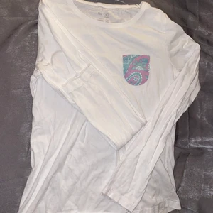 Pyjamas tröja  - Knappt använd. Den är i bra skick 