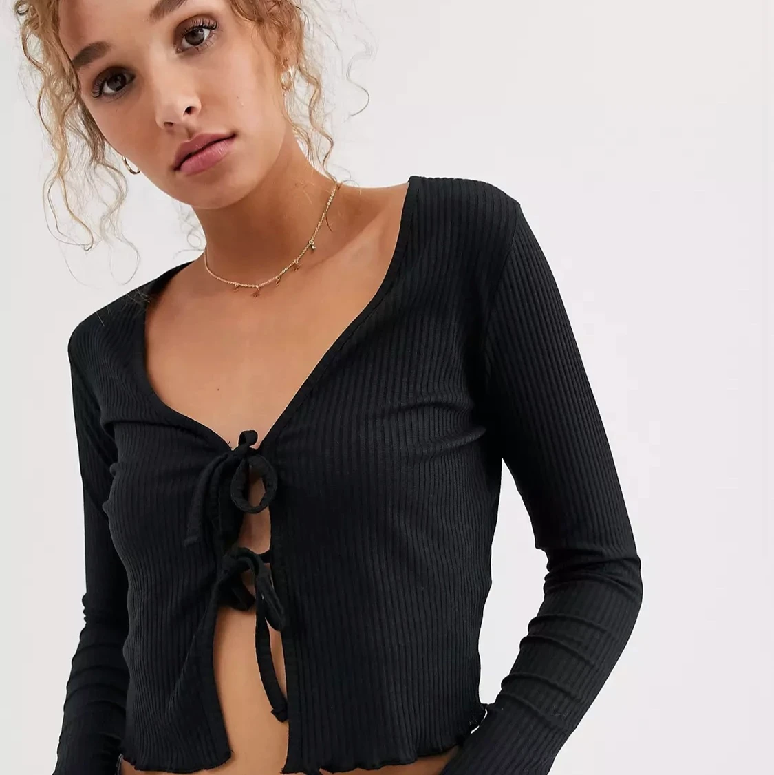 SÅ SNYGG SVART TOPP