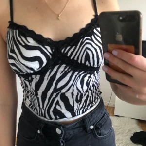 Linne - Linne ifrån SHEIN i storlek S. 50kr + 45kr frakt.