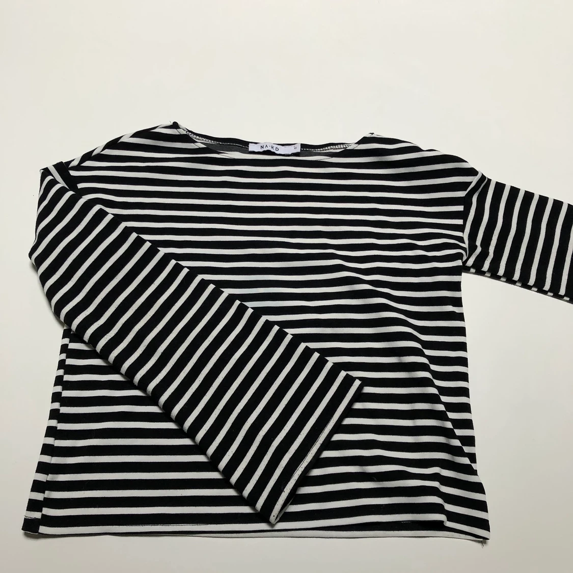 Randig tröja från NA-KD