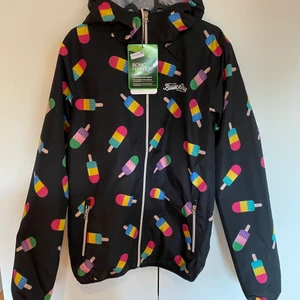 ”Glass jacka” ifrån sportshoppen  - ”Glass jacka” ifrån sportshoppen. Helt ny, ändats provad. Storlek XS i herr modell. Ny pris 199kr mitt pris 120kr eller bud! 😊 (köparen står för frakten) 