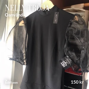 Tröja NELLY - Helt ny! 