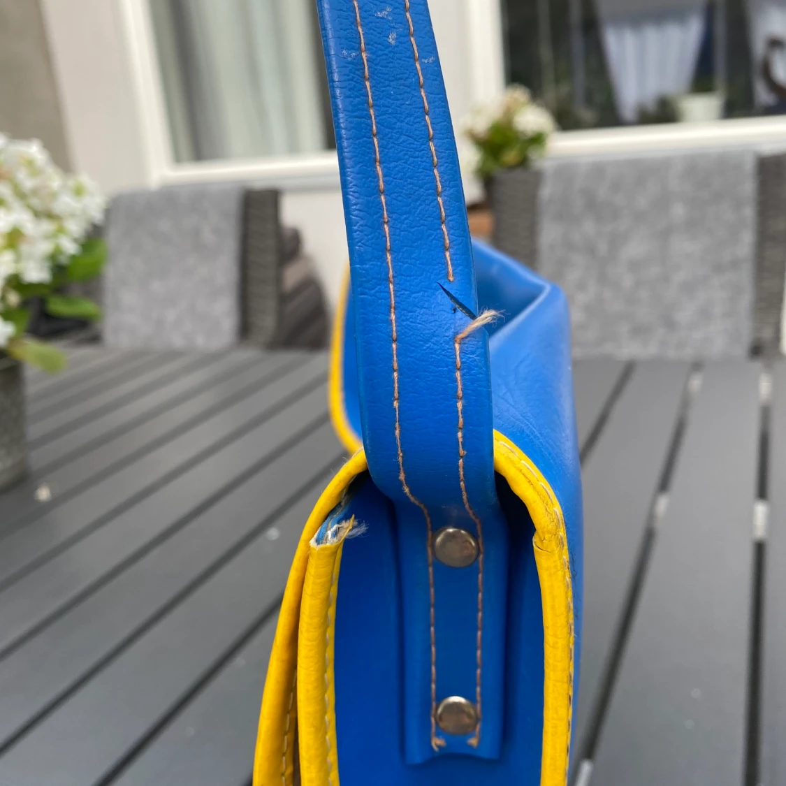 Gul och blå axelremsväska! - 91