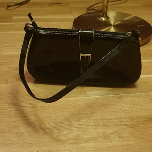 Banquet väska  - I mycket bra skick och passar till allt. Användade 2 dåger och I mycket bra skickFinns fler bilder och köpare står på frakt 