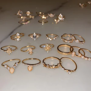 Ringar storlek L - 30kr/st eller 4 st och 1 gratis eller 3 st för 80kr 💖 Helt oanvända