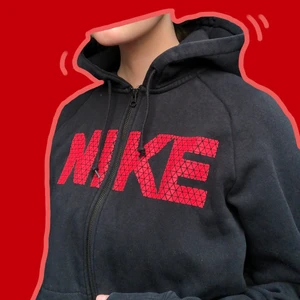 Nike hoodie - Hoodie från Nike! Använt men bra skick😄