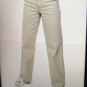 Jeans  - Skit snygga jeans sitter bra på