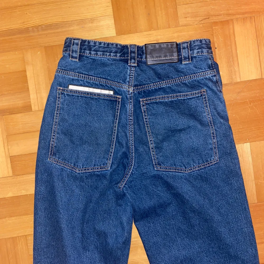 EYTYS titan jeans med stora fickor storlek 26/34. Jeans & Byxor.