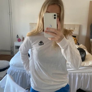 Tröja - Långärmad tshirt från Kappa
