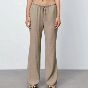 Zara byxor  - Säljer dessa zara byxor 