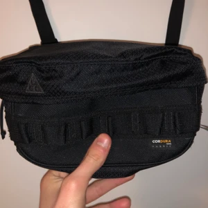 Nike acg väska - Nike acg väska, cirka 1 år gammal, skriv för mer bilder eller frågor 