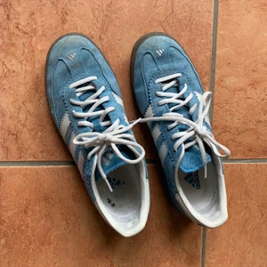 Adidas sko  - As Cleana adidas skor storlek 43 bra sommar sko cool design 