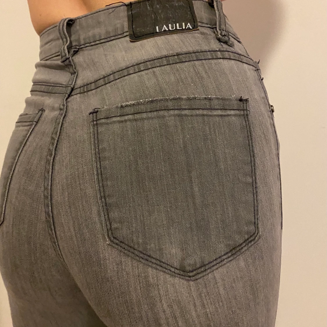 Tighta grå jeans byxor