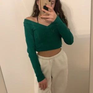 Bikbok tröja strl Xs - Hej!😊 Nu säljer jag en tröja från Bikbok, strl Xs, jättebra skick.