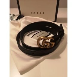 Mini Gucci skärp - Säljer mitt skärp som jag aldrig använt. Märket är den lilla modellen, så snyggt! Nypris 3-4000. Buda!!