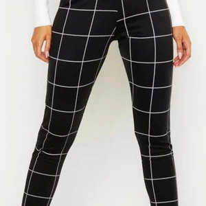 Byxor - Strl 36 men kan passa 34 då de är lite tighta på mig