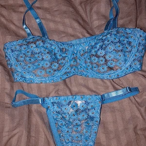 Underklädesset - Aldrig använt från Shein!! 70 kr❤️❤️ strl S men LITEN i strl  (provat toppen)😚