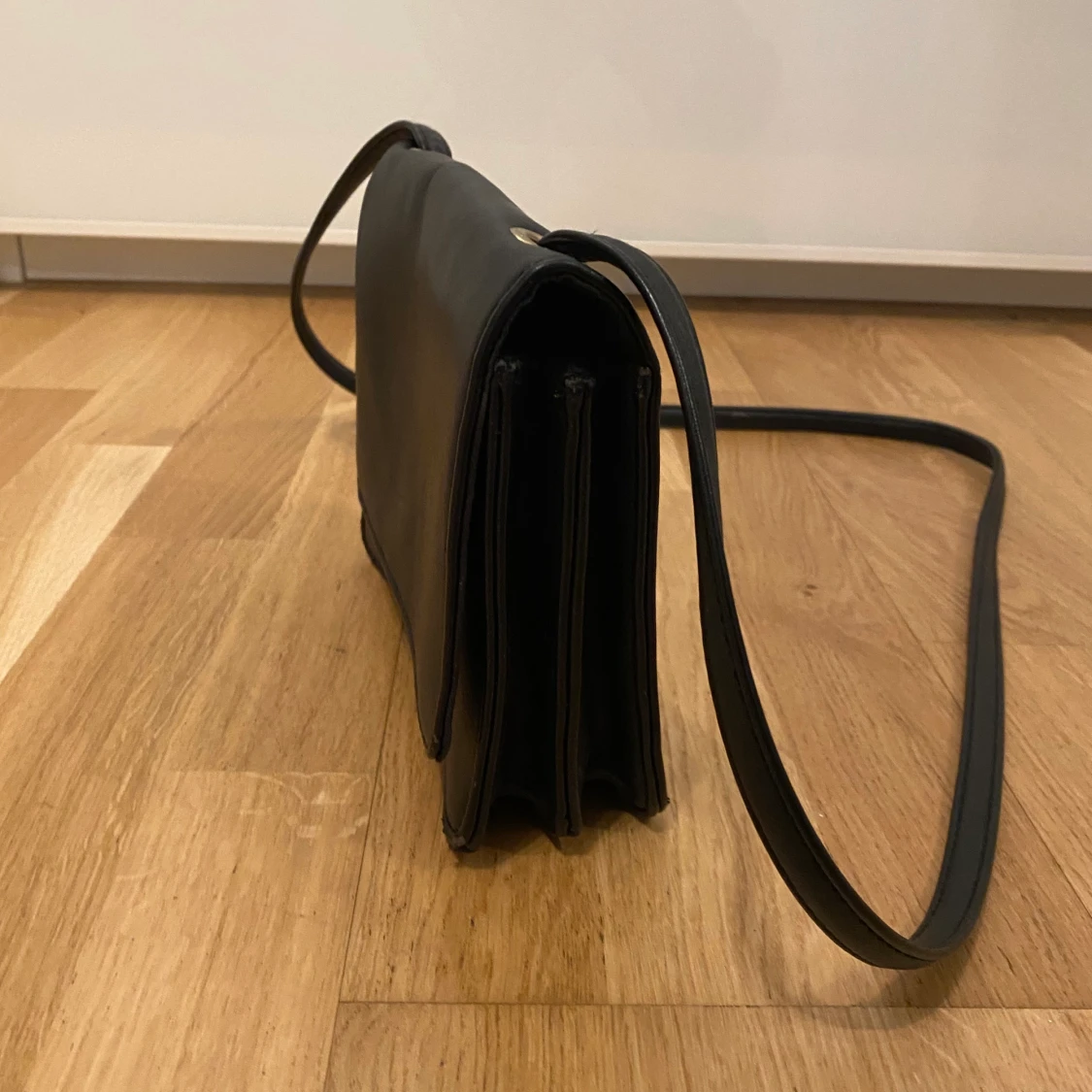 Svart väska. - 90