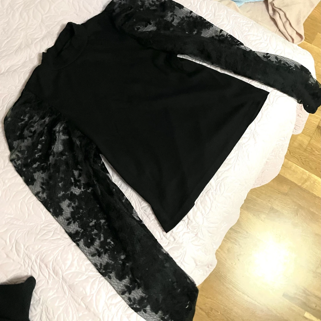 Fest tröja från pretty little thing - 90