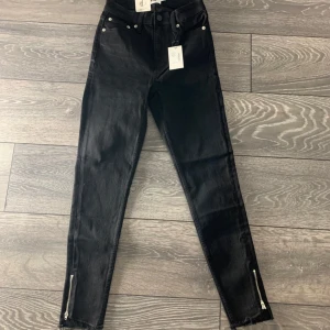 jeans - 70kr