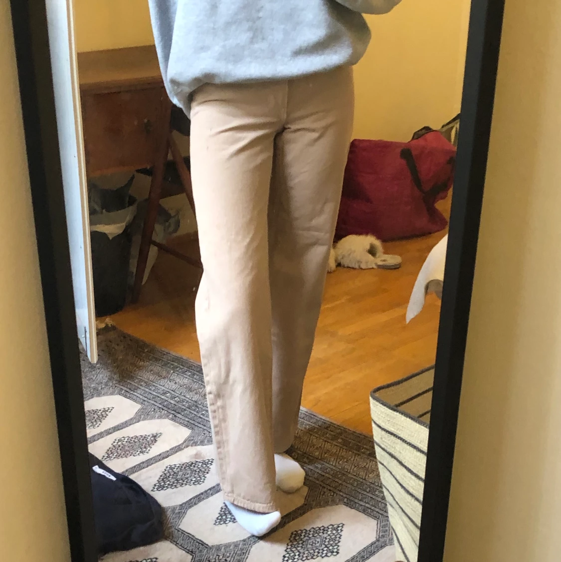 Beige monki byxor storlek:W24/XS