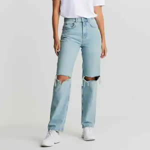 HEJ, säljer dessa trendiga jeans från gina. använda fåtal gånger. Kom privat om ni vill köpa