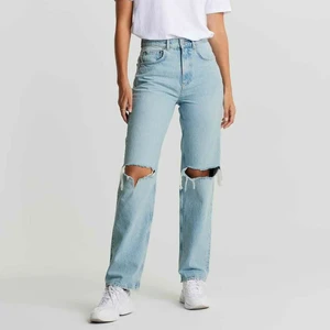 90s jeans - HEJ, säljer dessa trendiga jeans från gina. använda fåtal gånger. Kom privat om ni vill köpa