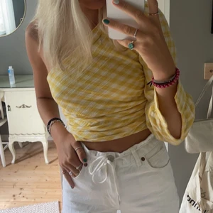 fin topp - Säljer igen pågrund av oseriös köpare🤍🤍🤍 jag står för frakten (45kr)