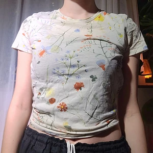 Gullig t-shirt - Gullig monki t-shirt, vårig 