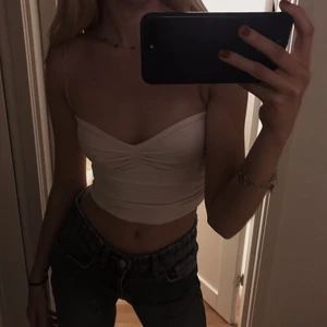 Topp - Säljer denna söta toppen😫 så fin men kommer tyvärr inte till användning!