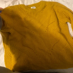 Stickad tröja  - Tveka inte vid frågor💓💓