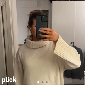 Stickad tröja med krage - Stickad tröja från vera moda!💕 (lånade bilder) med polo krage.