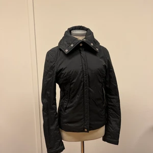 J.Lindeberg jacka, Svart - Jacka från J.Lindeberg, Svart