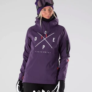 dope jacka  - Säljer min älskade dope jacka i storl S då den blivit för liten för mig som är 172. Använd ca 2-3 ggr och är i superfint skick utan slitage, i princip ny. Flis inuti och väldigt skön jacka. Frakten står för köparen💜💜