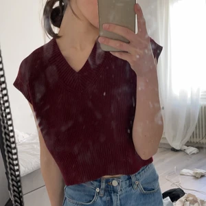 Väst - Köparen står för frakt! 66kr