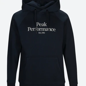 Peak performance hoodie  - En fin peak performance hoodie i storlek S. Använd ett fåtal gånger. Frakt är gratis📦 Endast swish💸 Skickar endast📬